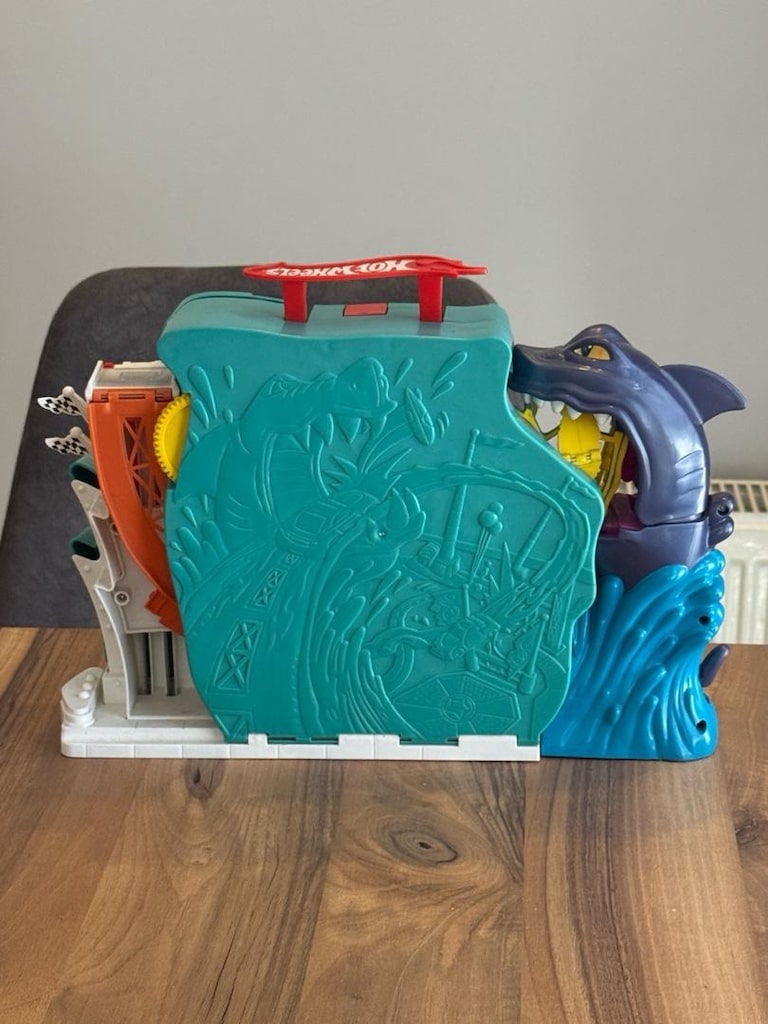 Hot Wheels Köpek Balığı Çanta - 11