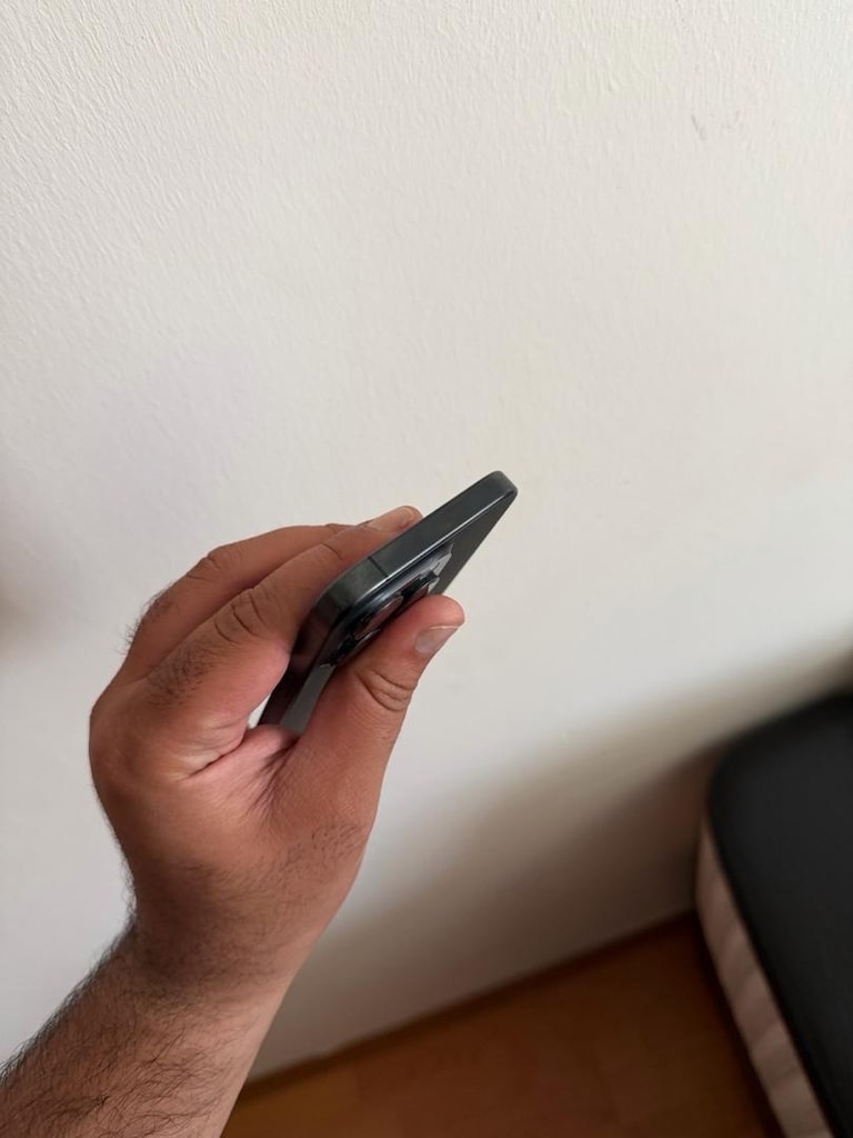 IPHONE 15 PRO DEĞİŞENSİZ ORJ SERİ YD - 7