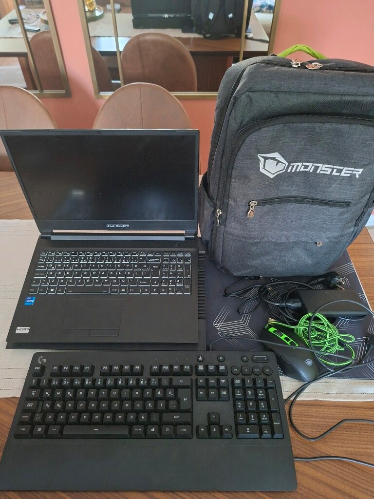 Monster i7 11. Nesil 11800H - 32GB RAM - RTX 3050Ti + full oyuncu seti - 3
