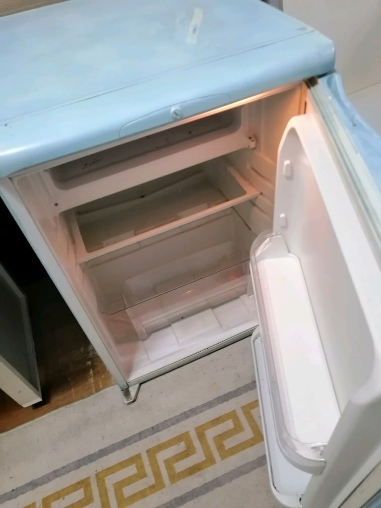 mini ofis buzdolabı 85 cm yüksekliği 55 cm enide - 5