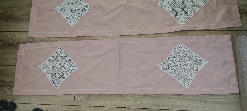Pudra Pembe Dantel Detaylı 3 Parça Masa Örtüsü Seti - 3