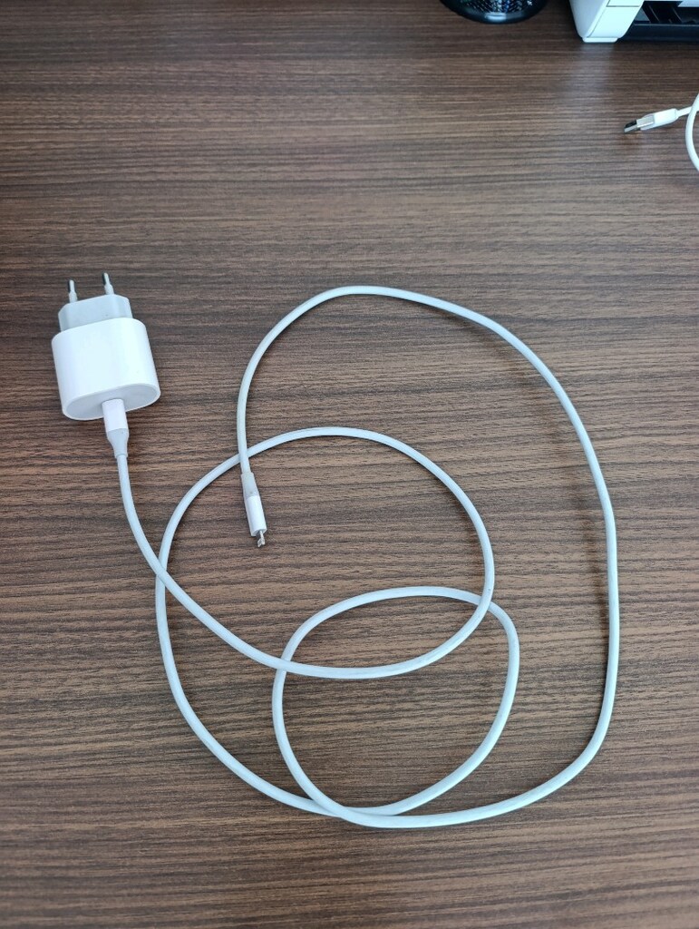 Şarj Cihazı ( iPhone) - 5