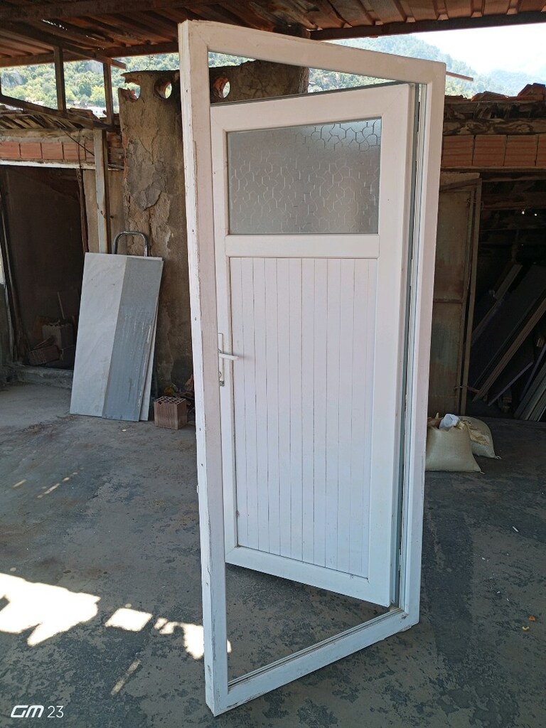 PVC çıkma kapı 85x192 ölçüde banyo kapısı olarakta kullanılabilir - 3
