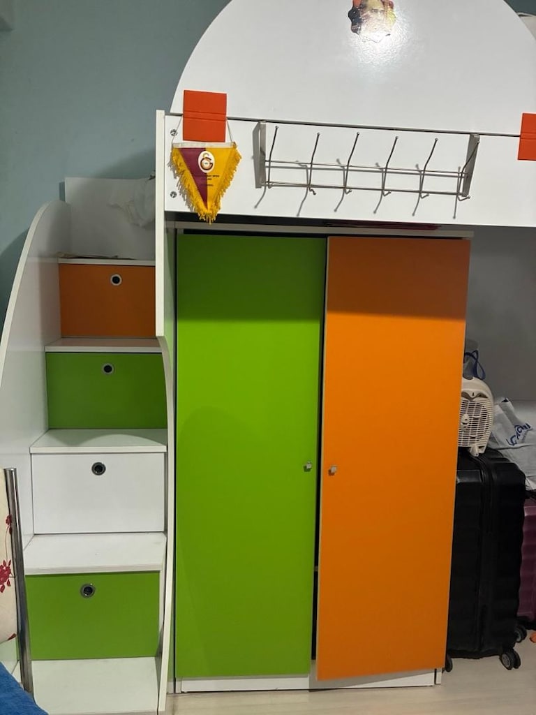 çift katlı baza ve dolap - 3