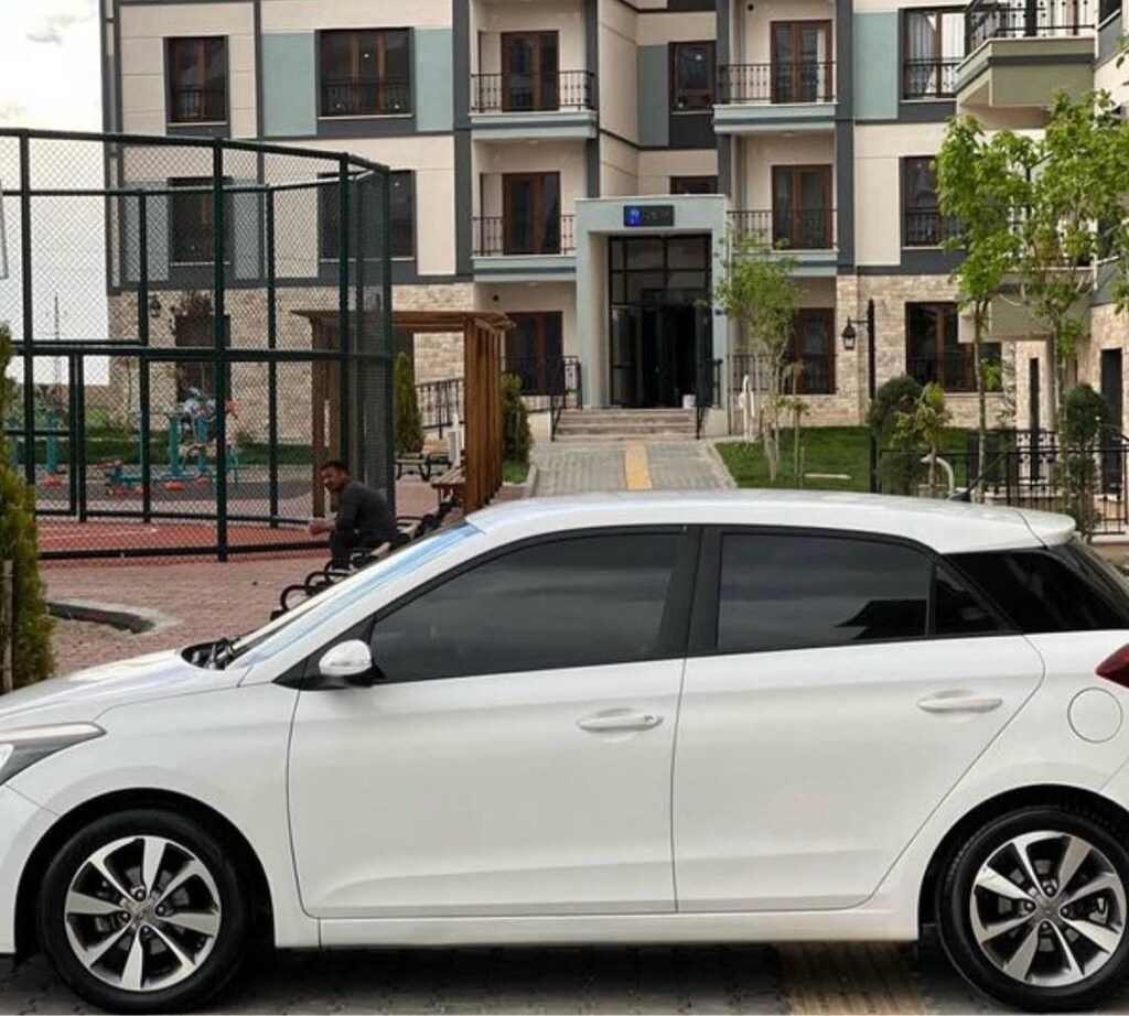 HYUNDAİ i20 - 9