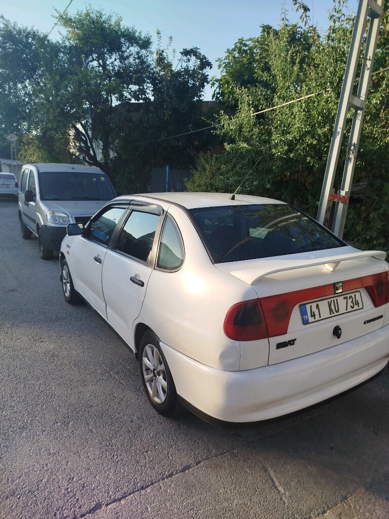 sahibinden satılık temiz Seat Cordoba 1.9 ahu motor 1999 model - 3