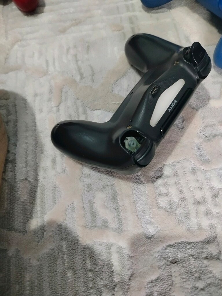 ps4 1tb 3kol+7oyun 2 adet şarj - 4