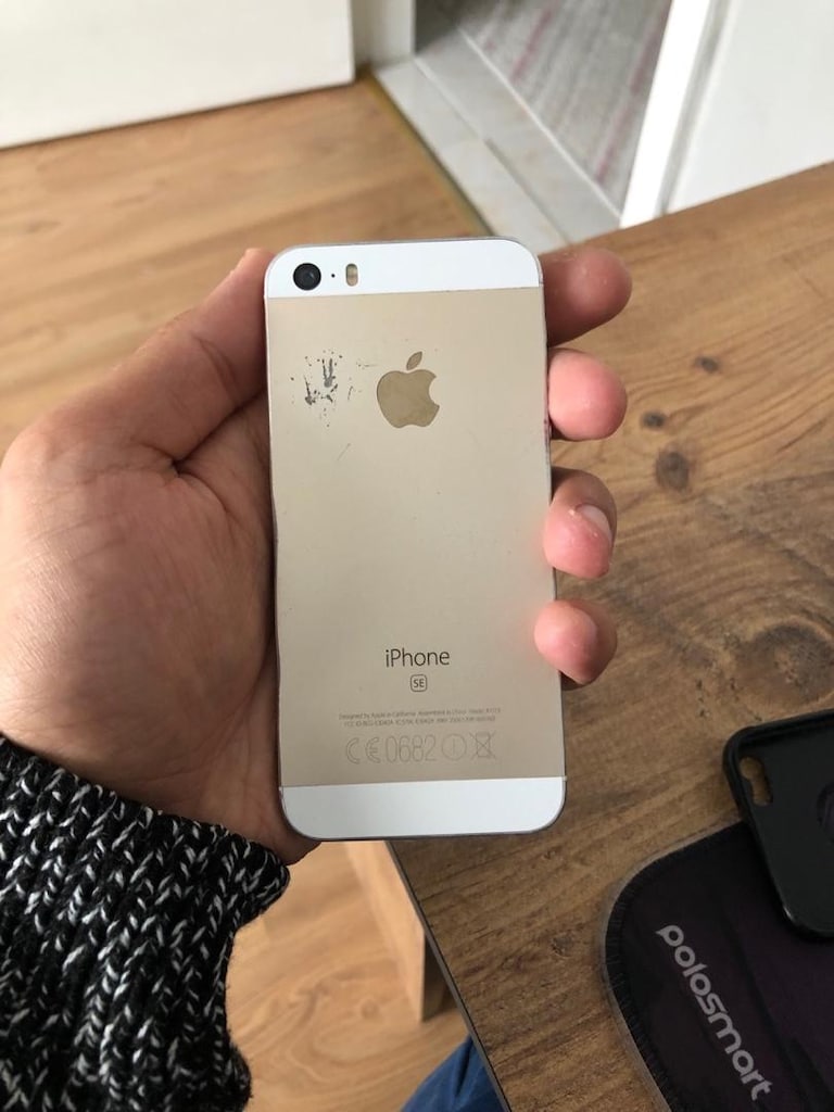 iphone se - 4