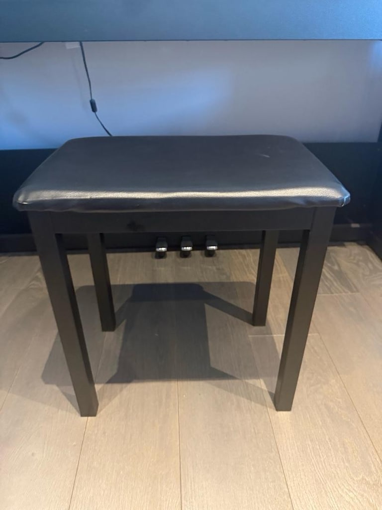 Roland RP102 Dijital Piyano – Çok Temiz – Ev Kullanımı - 4