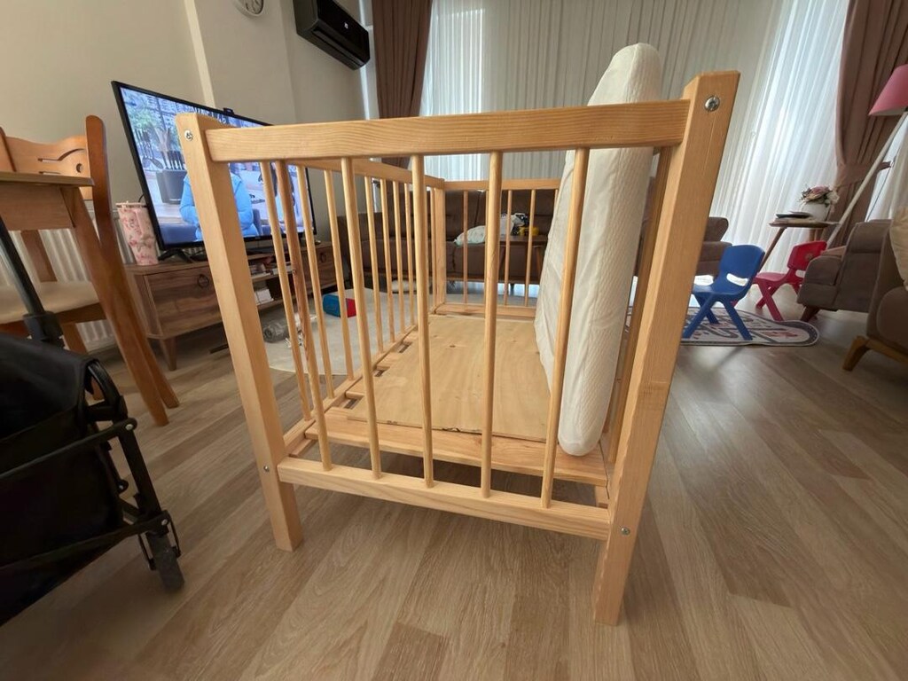 ahşap bebek beşiği - 2