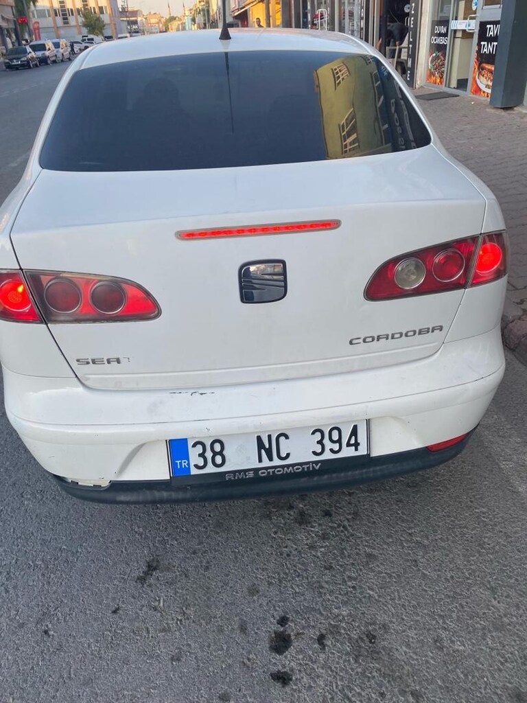 Seat Cordoba 1.4 - 6