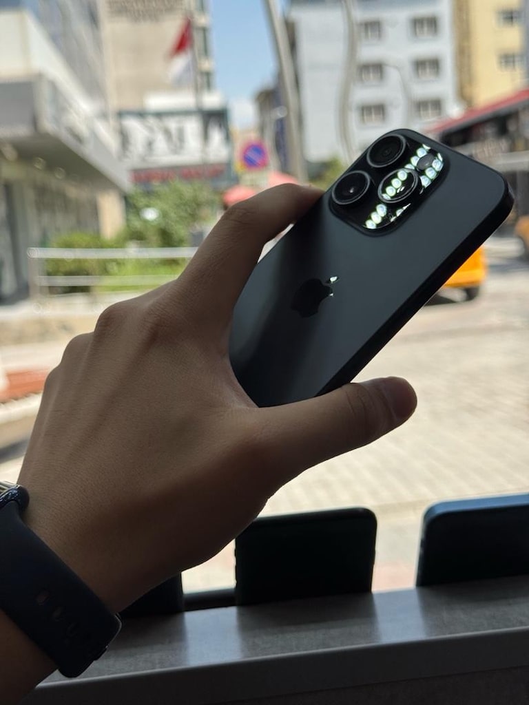 İPHONE 16 PRO 128 GB - 2