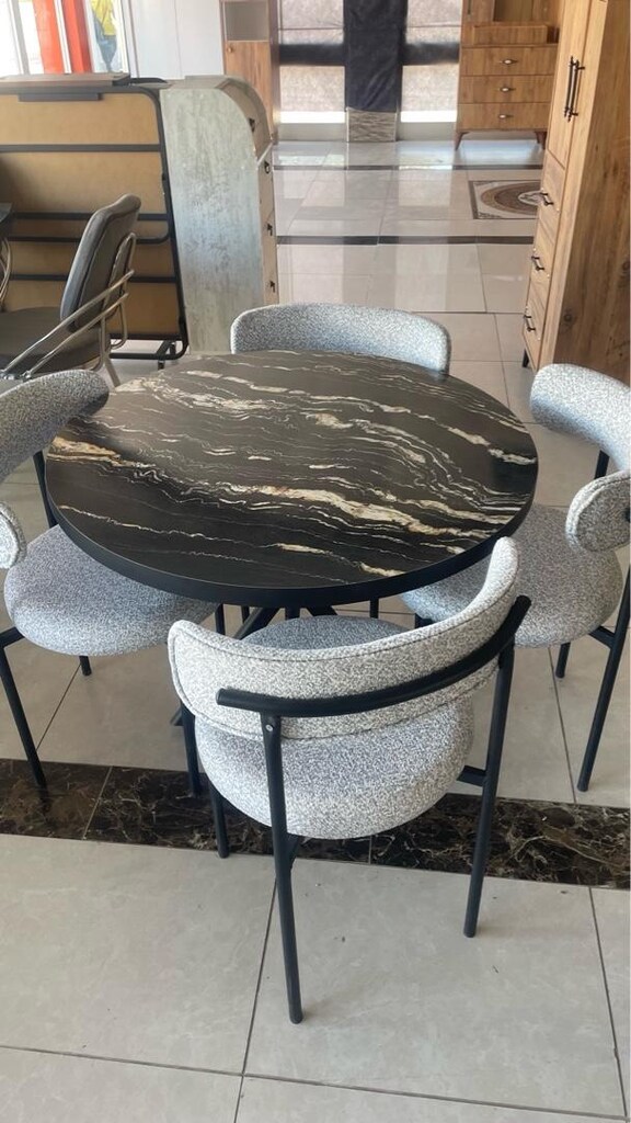 4 kişilik yemek masası takımı - 3