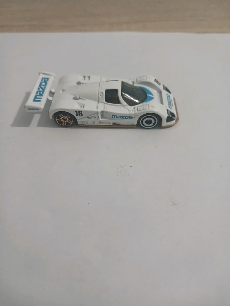 Hot Wheels Mazda 787B - 4