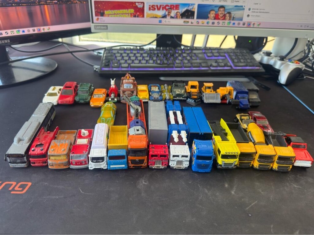 hot wheels koleksiyonum satılıktır tek tek veya toplu fiyat sorunuz - 10