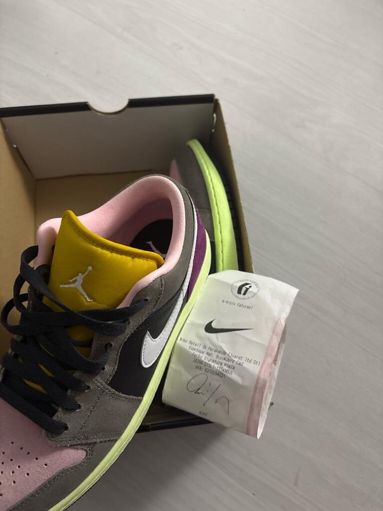 Air Jordan 1 Low - 4