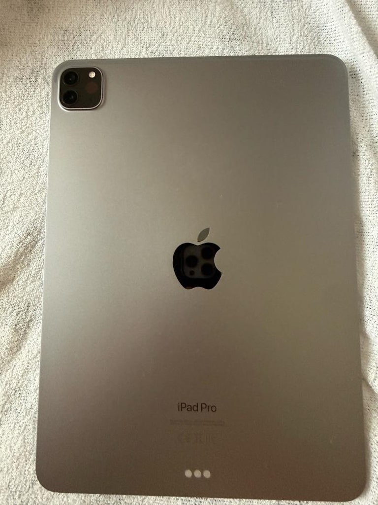 iPad Pro 11” 4. Nesil (M2) – 256 GB Wi-Fi + Apple Pencil (2. Nesil) - 4