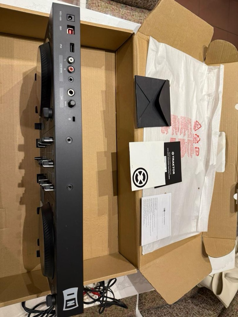 Traktor Kontrol S2 MK3 DJ Setup - 2