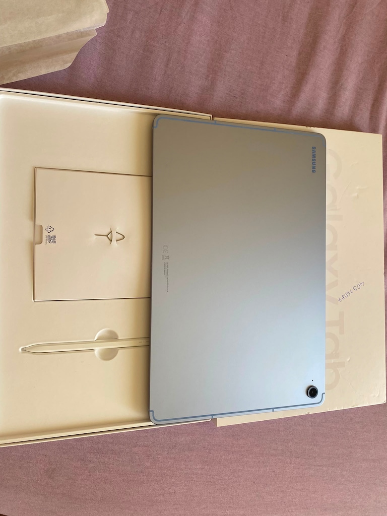Samsung Galaxy Tab S10 FE+ - 4