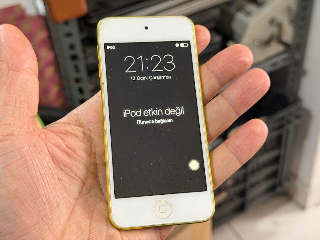 iPod Touch 5.Nesil Müzikçalar Sarı Renk A1421 - 2