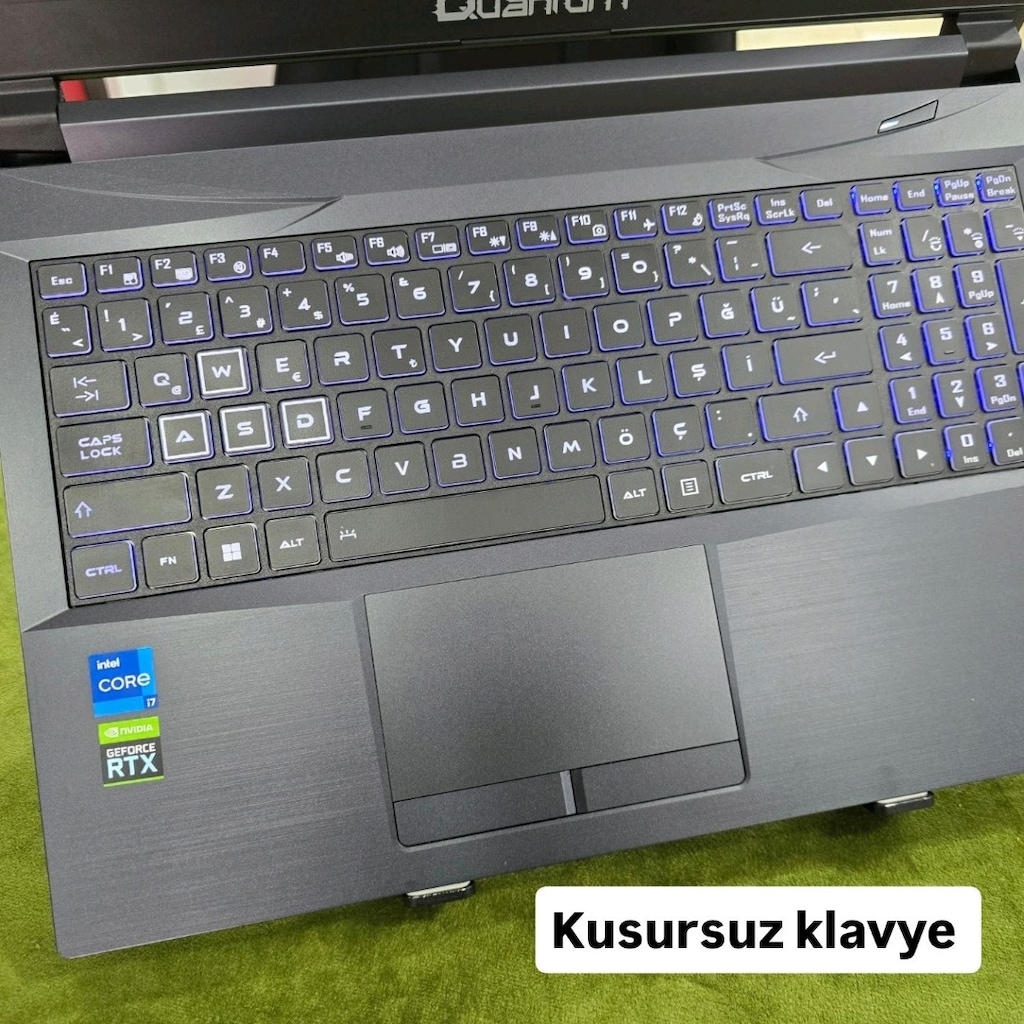 QUANTUM CWE15IAR GAMING LAPTOP İŞLEMCİ: Intel Core i7-11800H 11. - 3