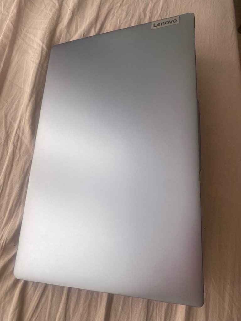 Lenovo İdeaPad Slim3i - 3