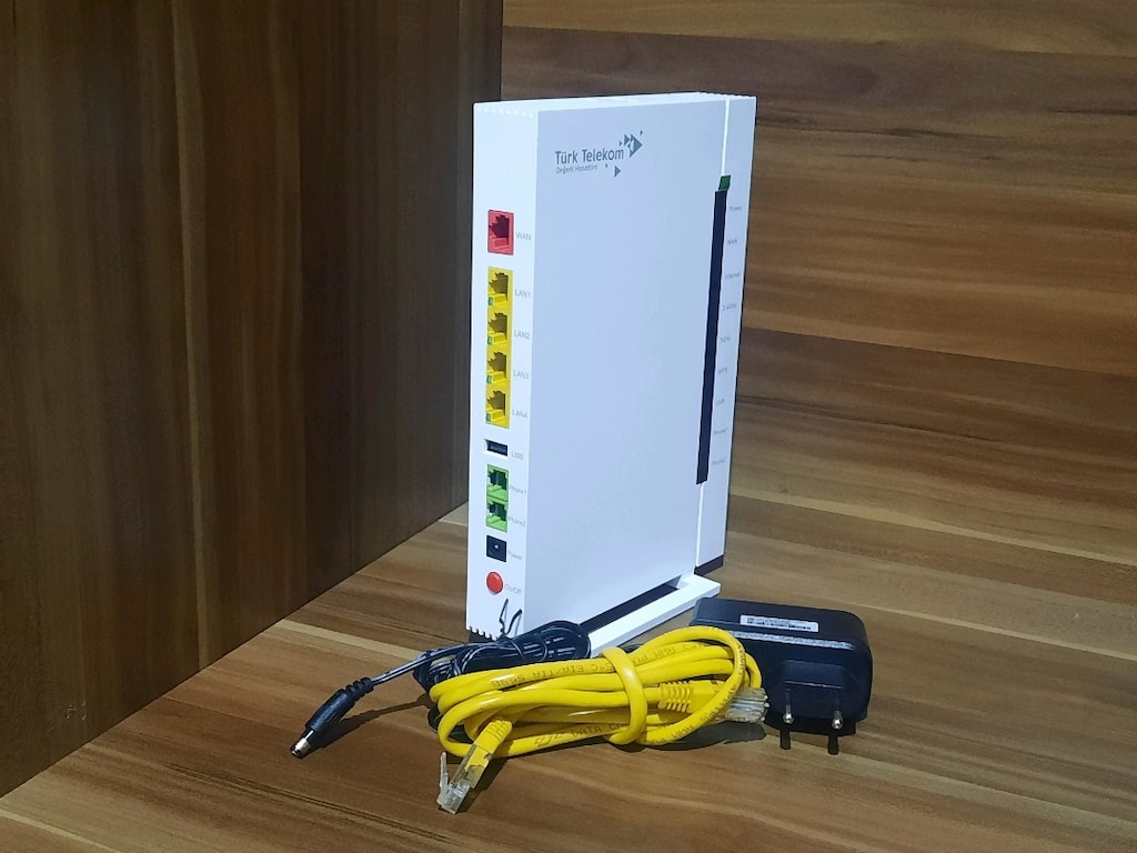 WİFİ 6 FİBER MODEM YENİ NESİL 5G VE 2.4G, ZTE, F82C - 2