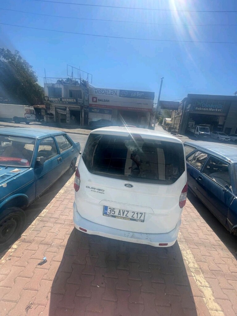 ford courier 2020 acil satılık - 4