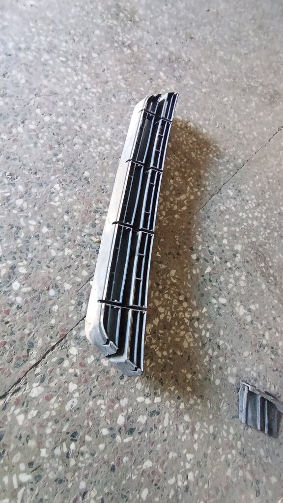 Ford focus 1 ön tampon ızgarası - 3