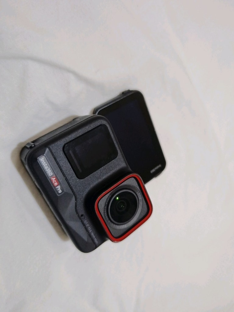 Insta360 Ace Pro - 3