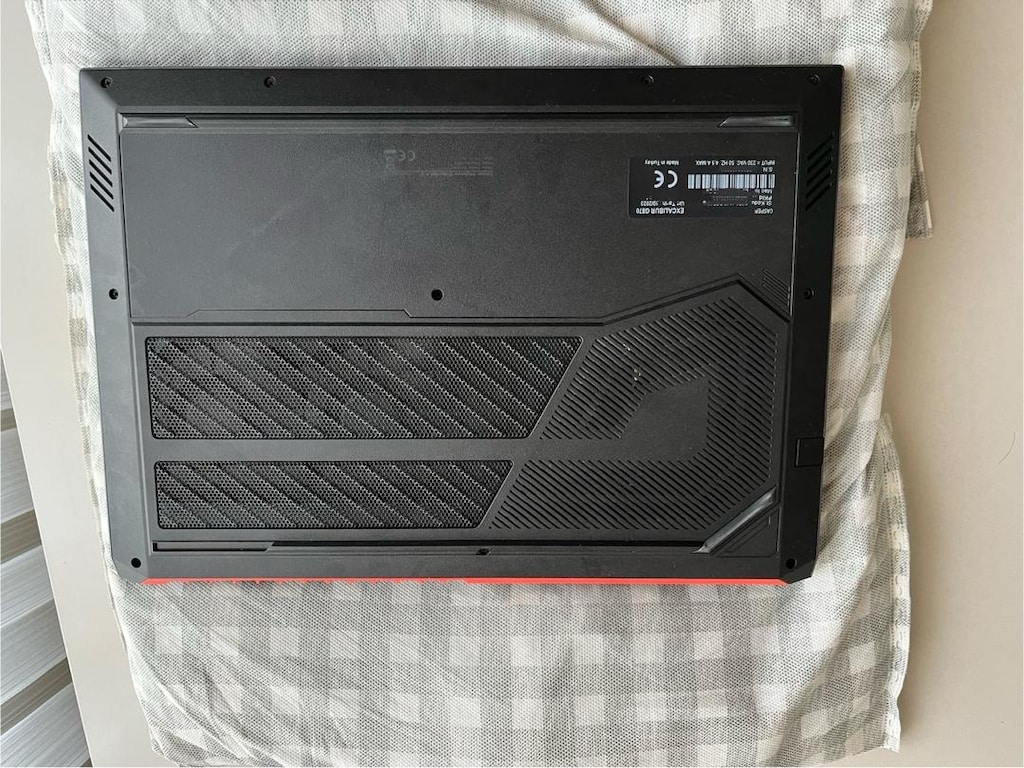 rtx 4060 laptop - 16