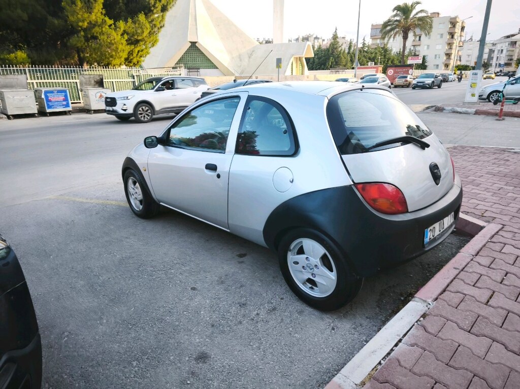 6 SENELİK SAHİBİNDEN SAFKAN BENZİNLİ FORD 1.3 KA - 3