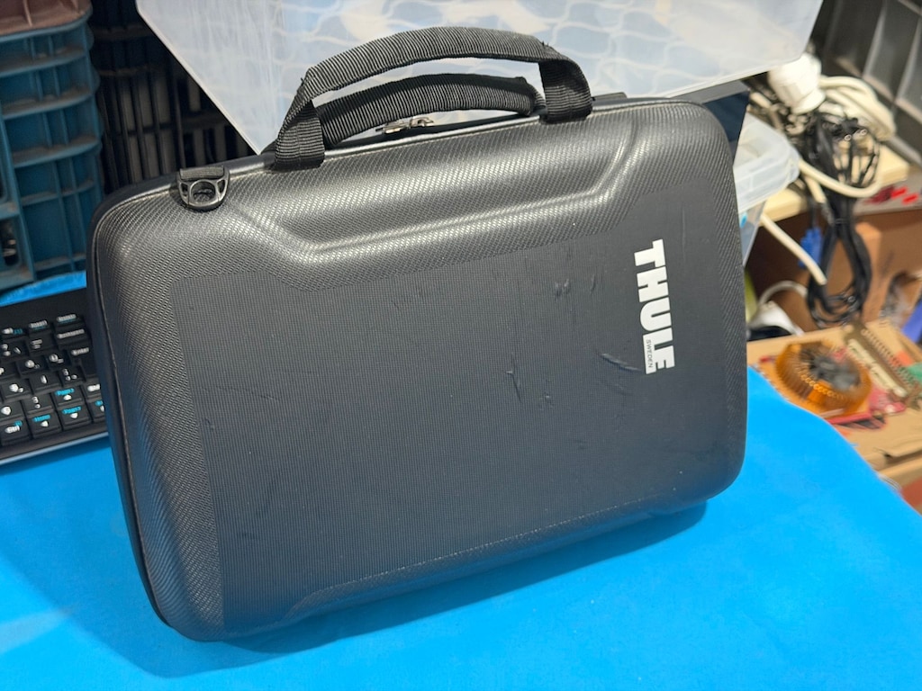 Thule Gauntlet 4 MacBook Bilgisayar Çantası 13.3" - Siyah - 11
