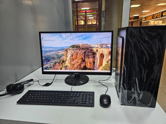ADETLİ + TAM SET EKRAN DAHİL + İ3 12.NESİL + 8 GBDDR4 RAM+SSD+