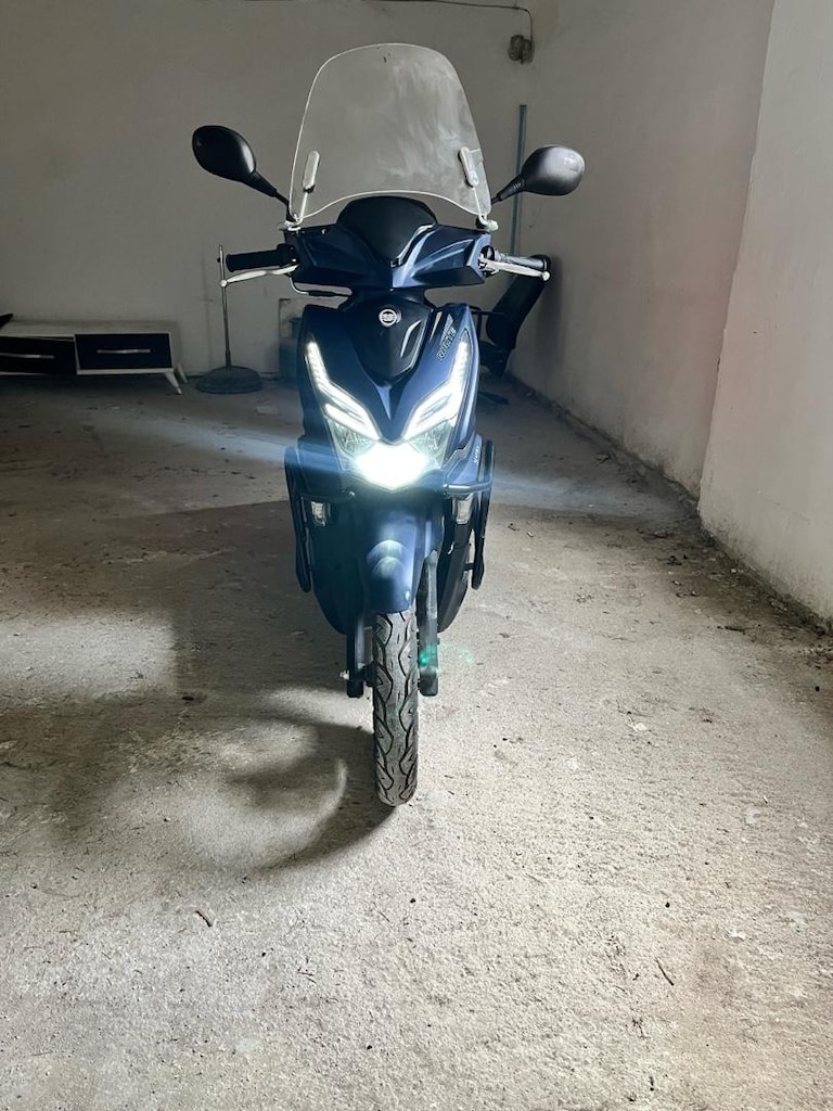 110 cc Scooter Yuki - 7