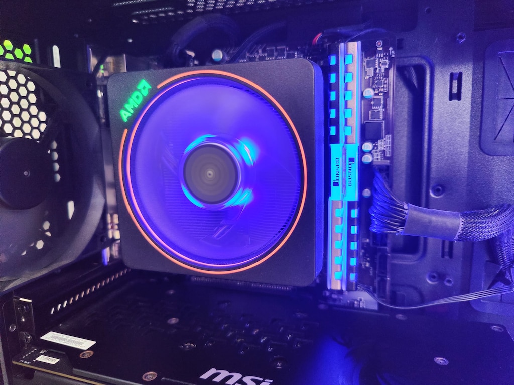 16 GB DDR4 RAM LEDLİ - 7