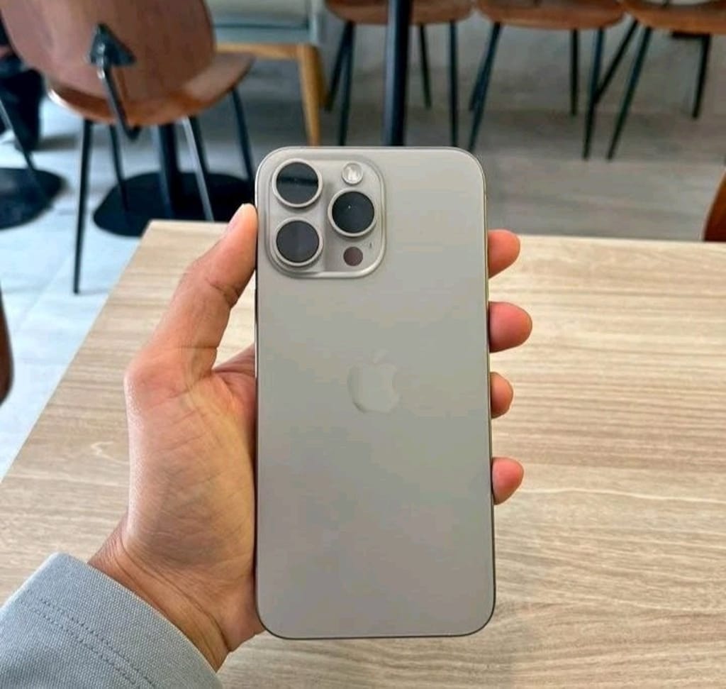 Acil Satılık İPhone 15 Promax