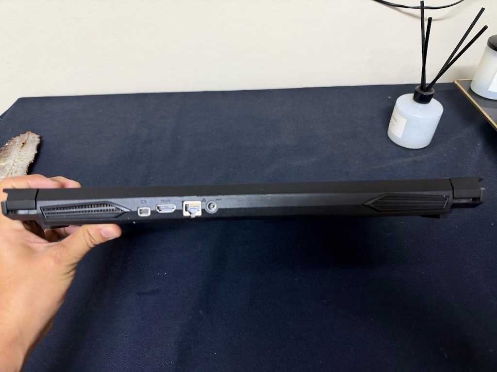 One Gaming Oyuncu Laptop 17’inç- Acil - 6