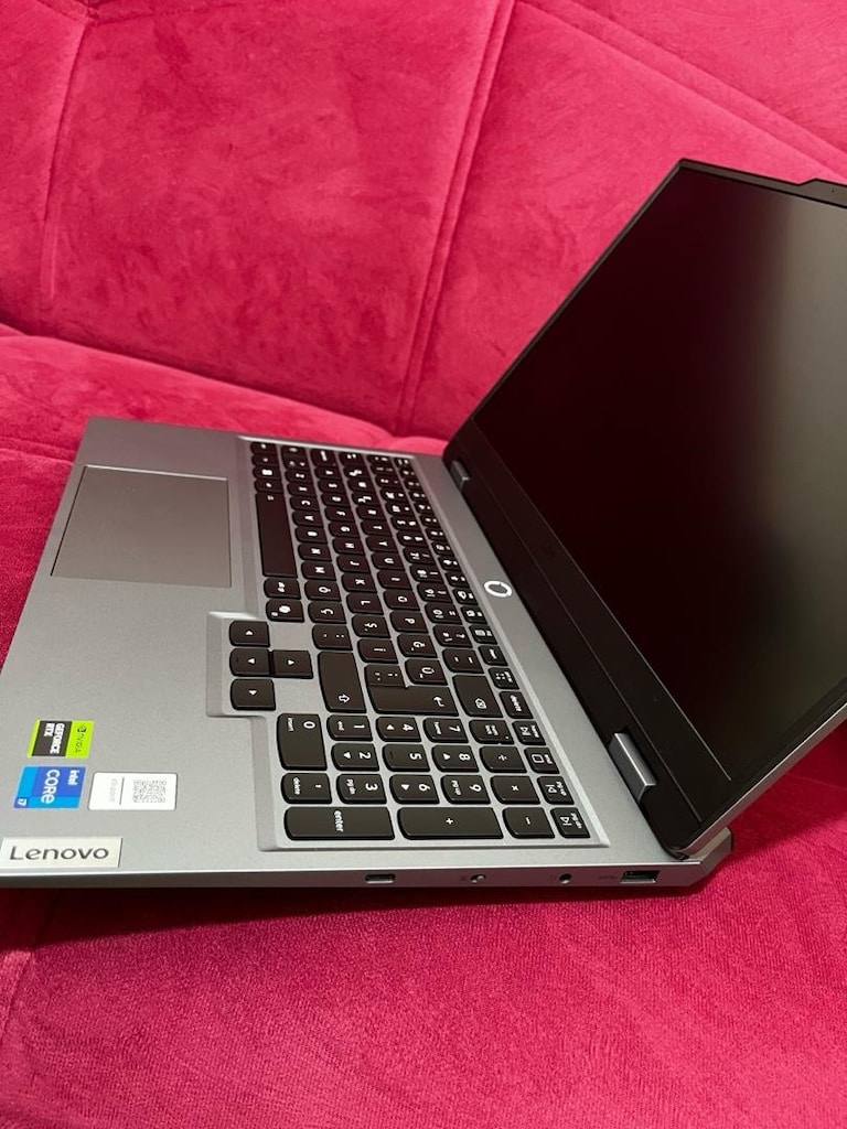 Lenovo LOQ 13.Nesil Core i7 13650HX-RTX5060 8Gb-24Gb-1Tb Ssd-15.6-W11 - 7
