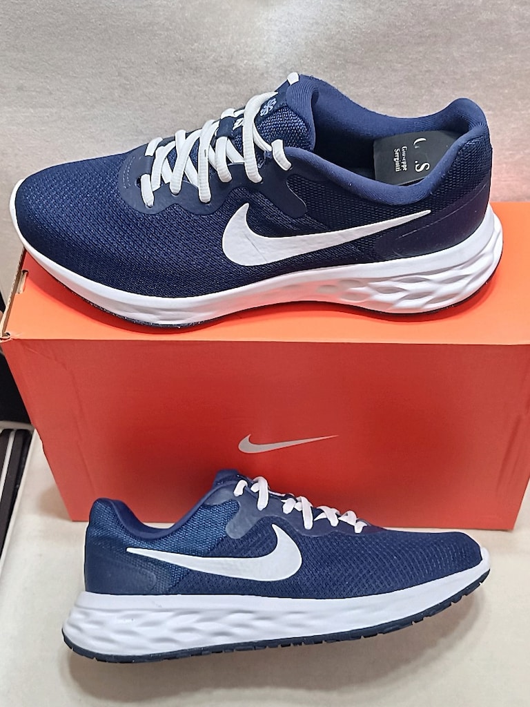 Nike Revolution 6 Orjinal sıfır gibi üründür - 6