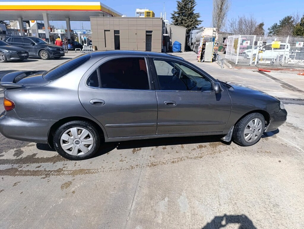 Hyundai Elantra - 6