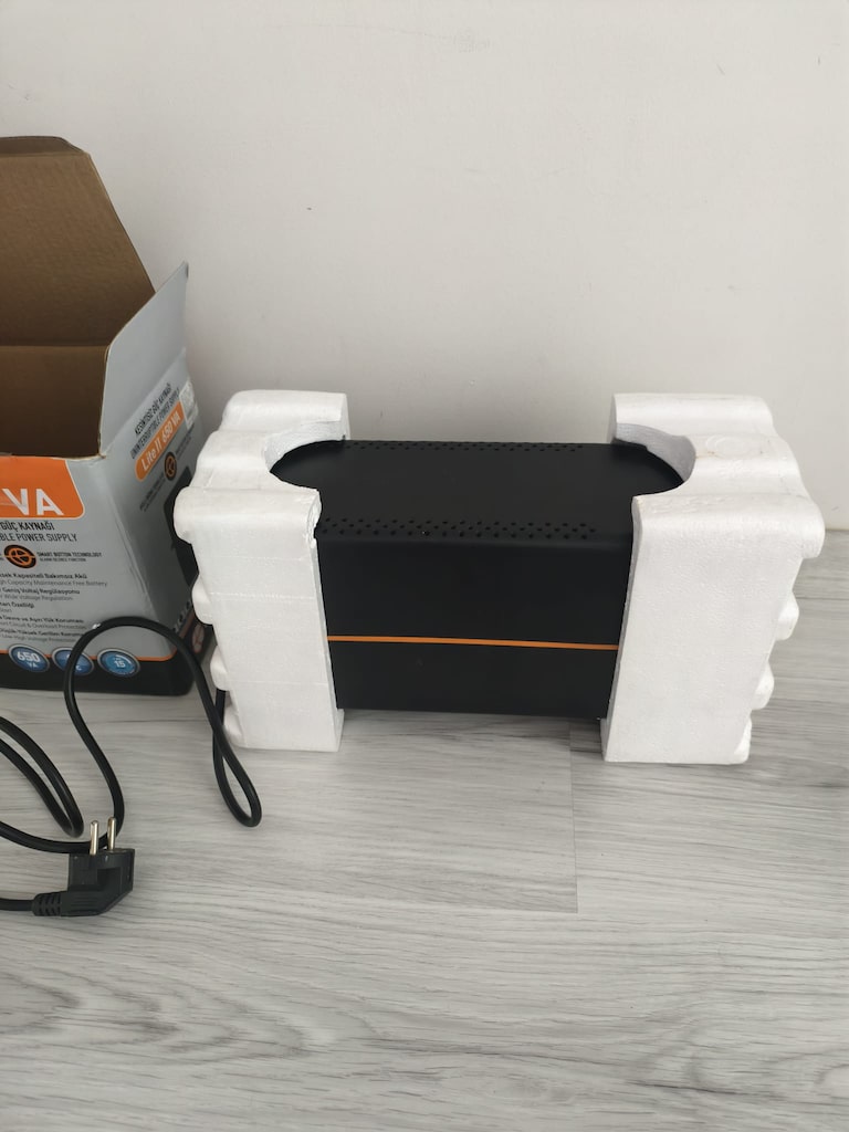 Tuncmatik Lite II 650VA UPS - 3