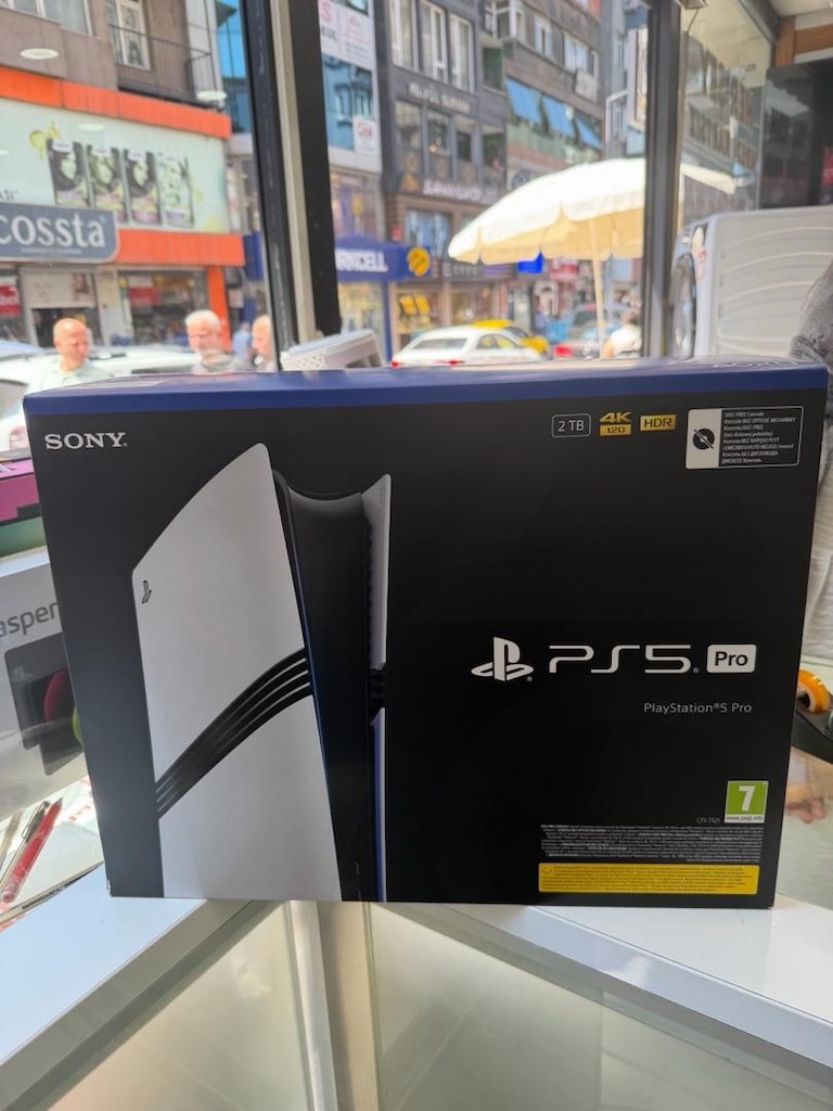 Bilkom garantili 45 günlük PS5 Pro 2TB