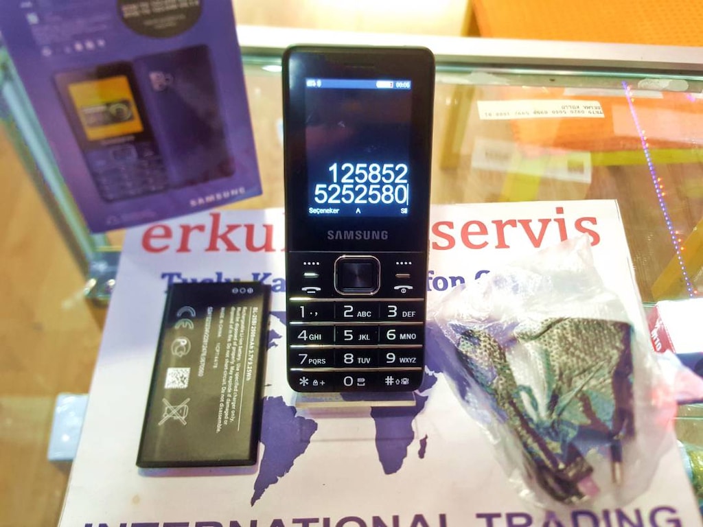 SAMSUNG 5610 MAJOR (BÜYÜK) UZUN SARJLI SIFIR EKRAN - 5