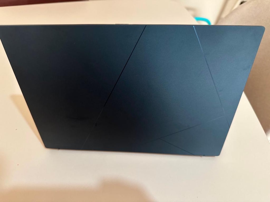 Asus zenbook 14 oled ultracore 7