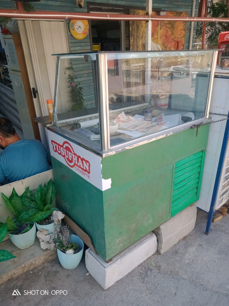 çiğ köfte dolabi - 2