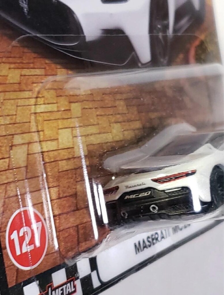 Hot Wheels Premium Boulevard Maserati MC20 - 3