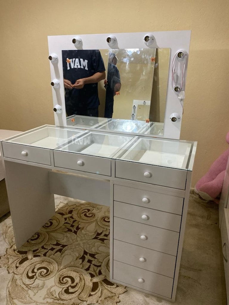 SIFIR / Şık ve Kullanışlı Makyaj Masası - İzmir İçi Teslim - 3