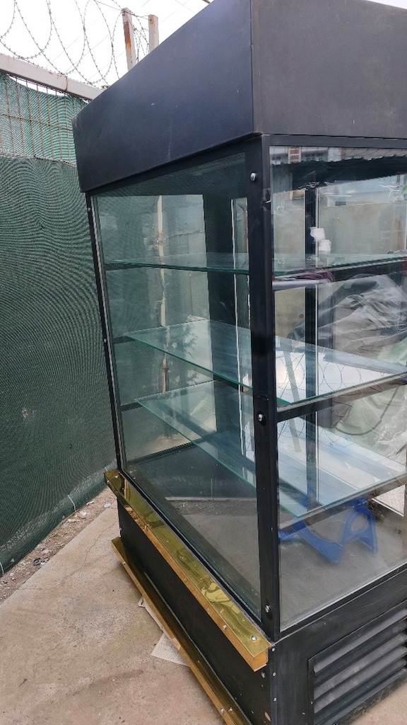 Siyah Camlı Teşhir Dolabı / Rejimat – 200x80x120 - 12