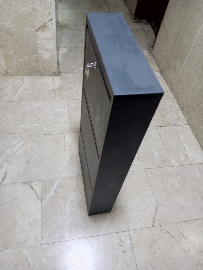 3 raflı kilitli metal ayakkabılık - 6